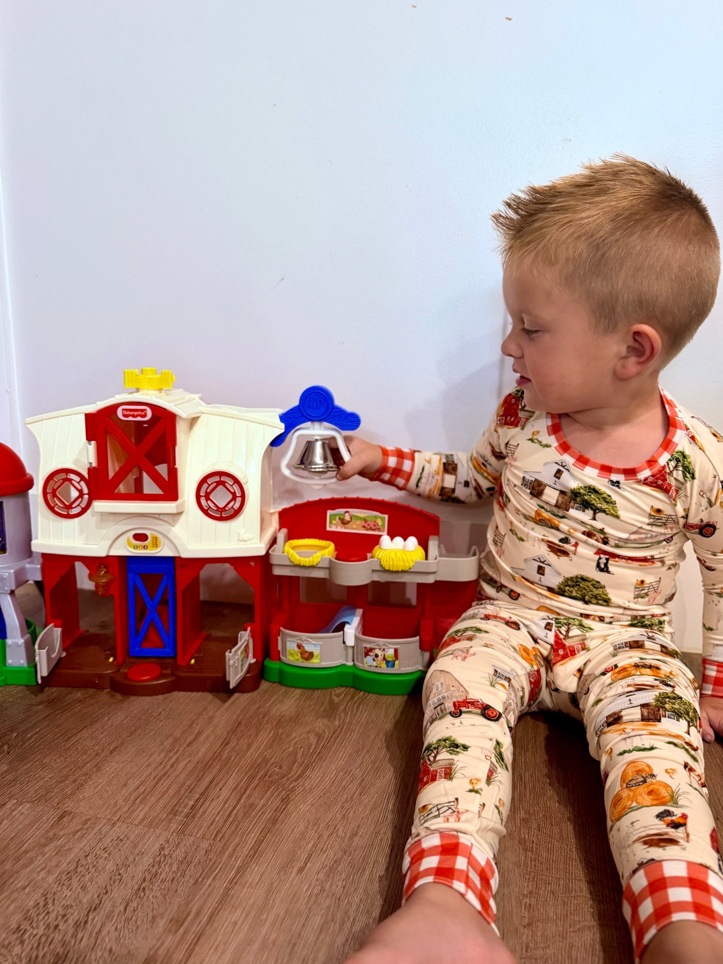 BuckWild’s Barnyard Bamboo Two Piece Set